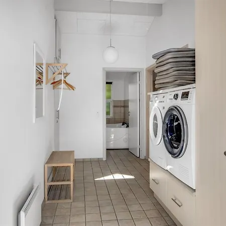 Feriehus Omar - 1-0km From The Sea By Interhome *